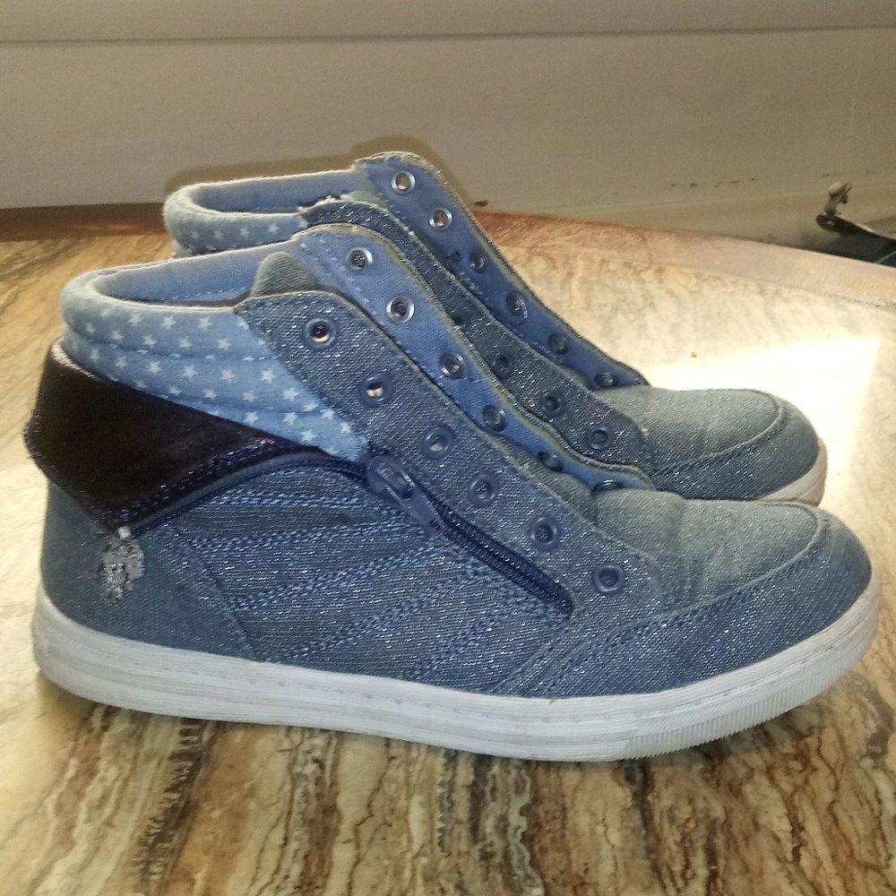 Girls us polo assn sneakers size 4 - Picture 2 of 5